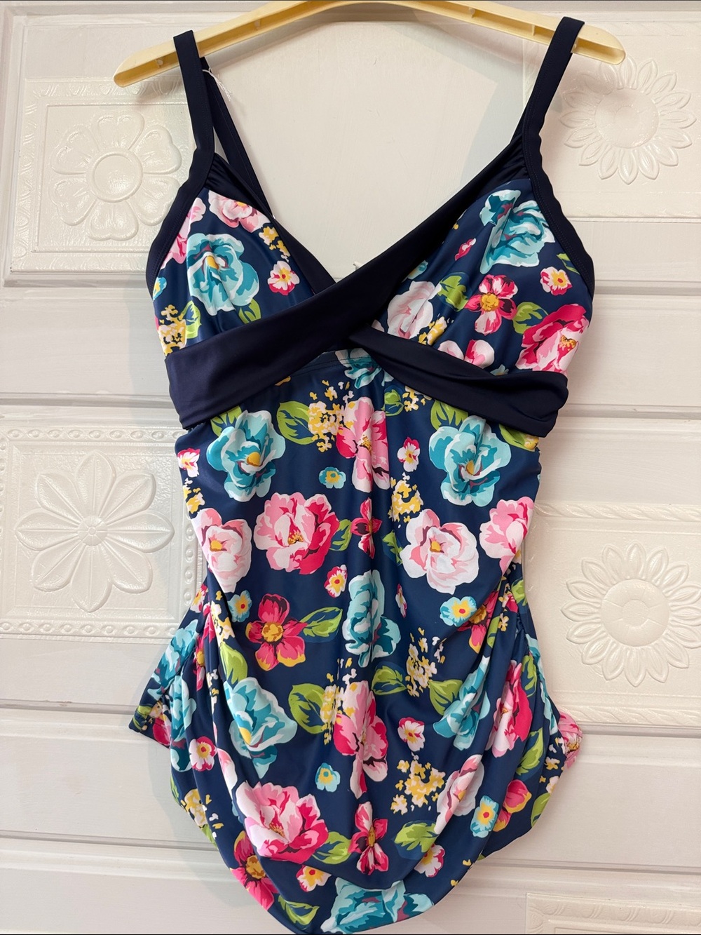 Pretty 2 piece bathing suit size medium
